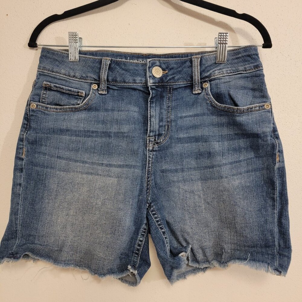 Maurices Jean Short Mid Rise Cotton Blended Blue Denim Womens Size 6